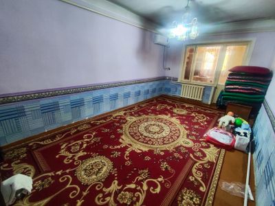 Qarshi shaharni markazidan arzon uy sotiladi.Svet, gaz umuman uchmaydi