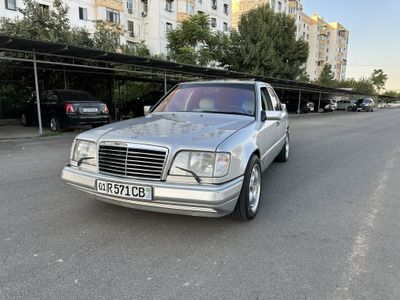 Mersedes. W124..