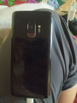 Samsung S9 4/64 talik holati ortacha