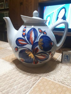 Большой чайник (форфор)