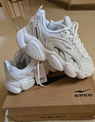 Кроссовки женские оригинал Erke