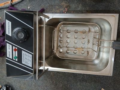Karptoshka qpishiradigan aparat friturnitsiya