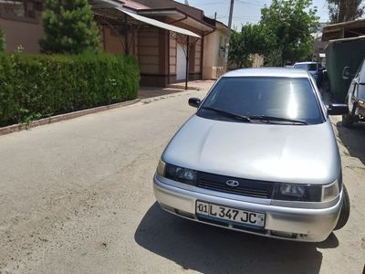 Srochna sotiladi Lada 2110