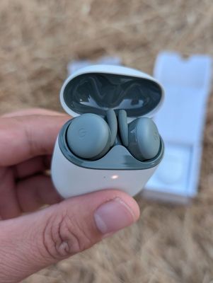 Продаю наушники Google Pixel Buds Pro(оригинал) б/у