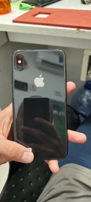 Iphone XS Max. 76