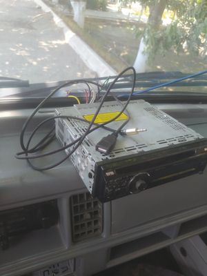Peoner ishlashiga javob .USB AUX Desk. Fleshka.