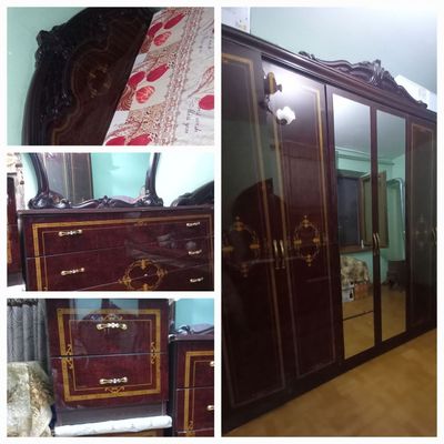 Продается Спальный гарнитур