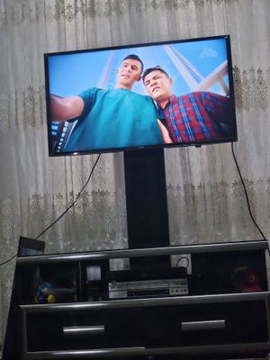 Televisor sotiladi 40tali