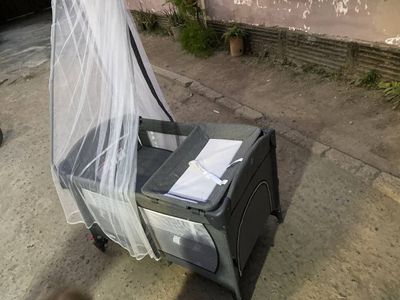 Продаю кроватку совершенно новую