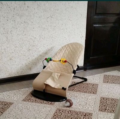 шезлонг детский