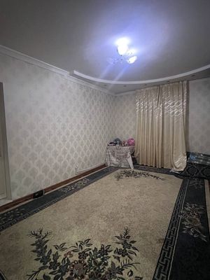 Новза метро ёнида 1 хонали уй ижарага, оила ёки талабага