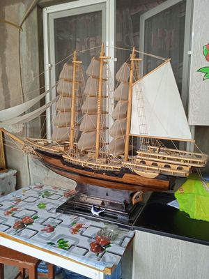 Продам Ручной Антиквар Корабль.