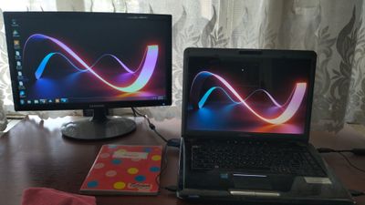 Toshiba a3000 va Samsung monitor
