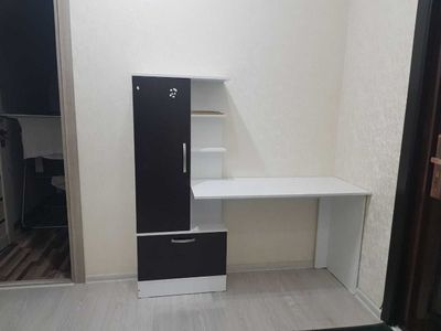 Bolalar dars stoli sotiladi