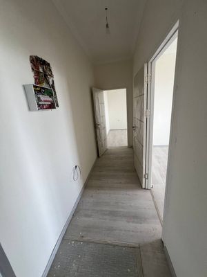 Movaro Afruz toʻyxonani yonida uy sotiladi