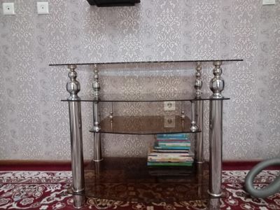Podstavka televizor uchun