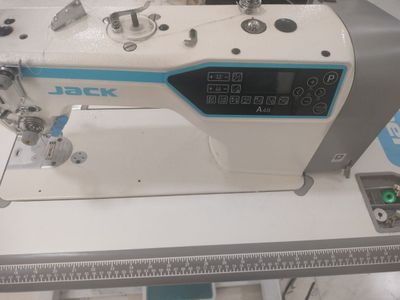 Tikuv mashikasi tugrichok A4B