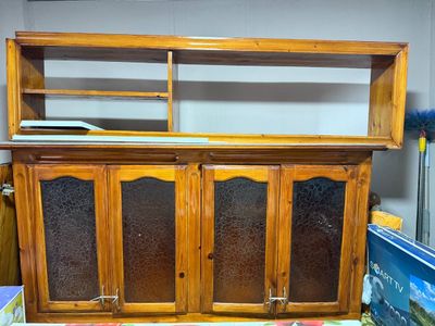 Продается кухонный гарнитур из дерева Торг уместен