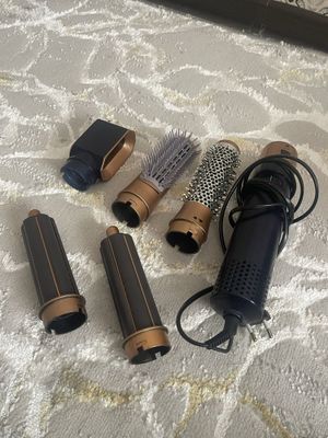 Dyson yangi hich nima boʻlmagan xamma nasatkalari bilan birga ishlaydi