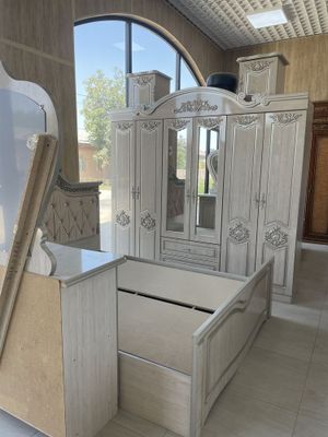 Spalniy ganitur kamplekt