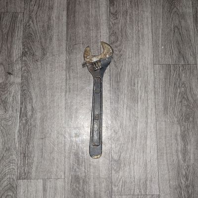 Разводной ключ 30 см