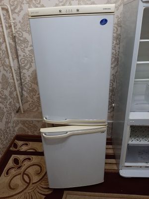 Продаётся холодильник Samsung