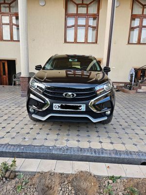 Lada Xray Cross 1, 6Nissan mator