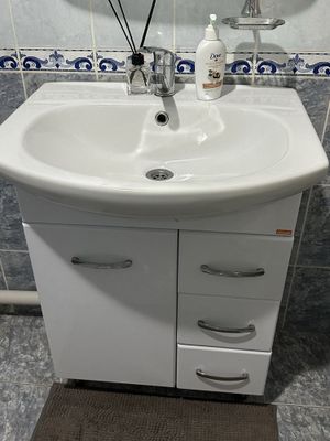 Раковина с тумбой