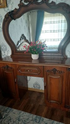 Spalni mebel sotilad 10.000 mln som