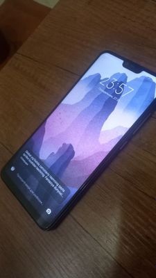 Mi 8 Lite, б/у нормальное состояние