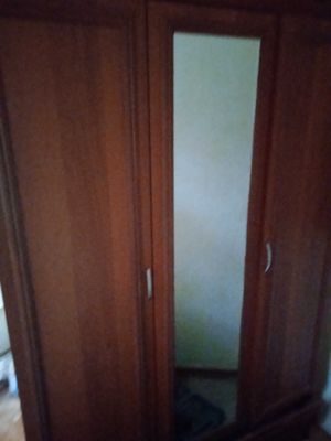 Шифонер и комод б/у сотилади