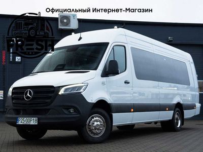 Микроавтобус Mercedes-Benz Sprinter