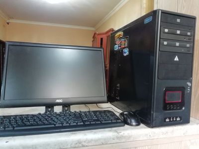 Продаётся настольный компьютер