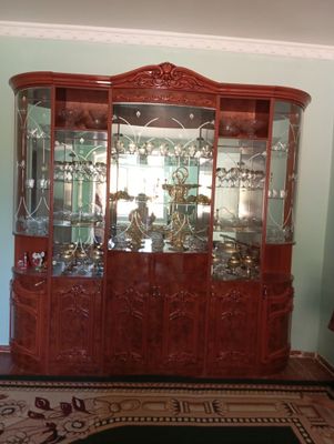 Сервант сатылады