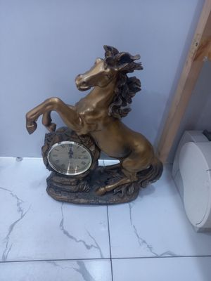 Часы настольные