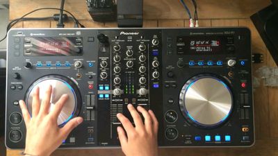 Pioneer dj er1 400$