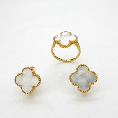 Золотой комплект в стиле Van Cleef & Arpels