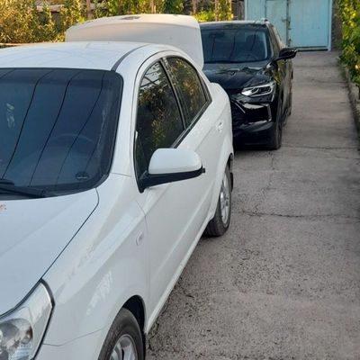 Некси 3 сотилади