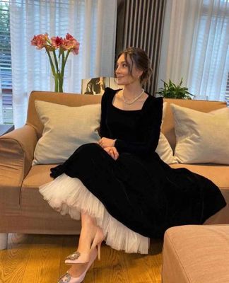 Кизла наличида келди. Узбек ишлаб чиқариш. Сифати зўр. Қўйинларимиз матрияли, королевский бархит