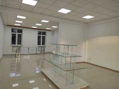 Офис Кушбеги 1-этаж 87 м² + 84 м² подвал ремонт парковка 1-линия
