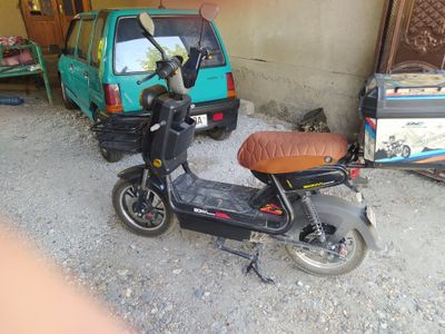 Skuter sotiladi yurish yaxshi