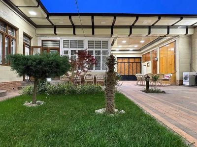 Student qizlar uchun ijara (Risovoy bozor Oq uy mahalla)