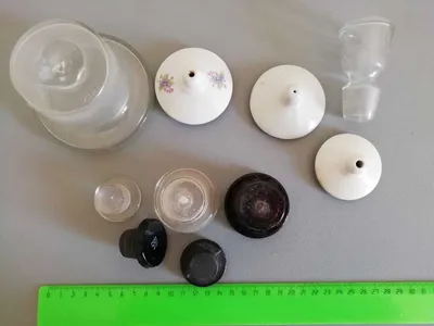 Крышки от баночек для фармацевтов, чайников, графина