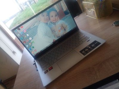 Noutbok acer sotiladi pul zarur
