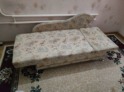 Продается срочно диван с отсеками для хранения