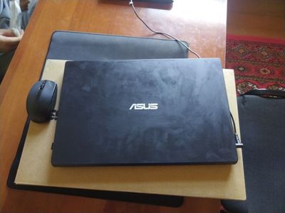 ASUS CORE I3 noutbuk sotiladi