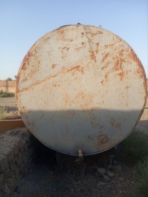 10 tonnali bak sotiladi