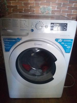 Продам стиральную машинку на 7кг.