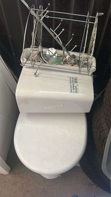 Продаются унитаз и ванна акрил