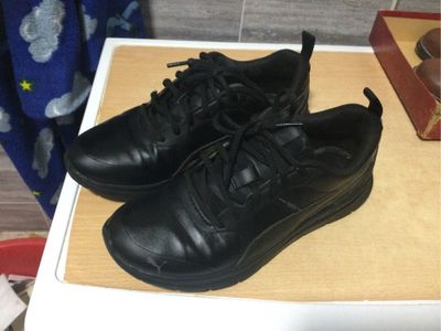 Продам кроссовки Puma 37 размера